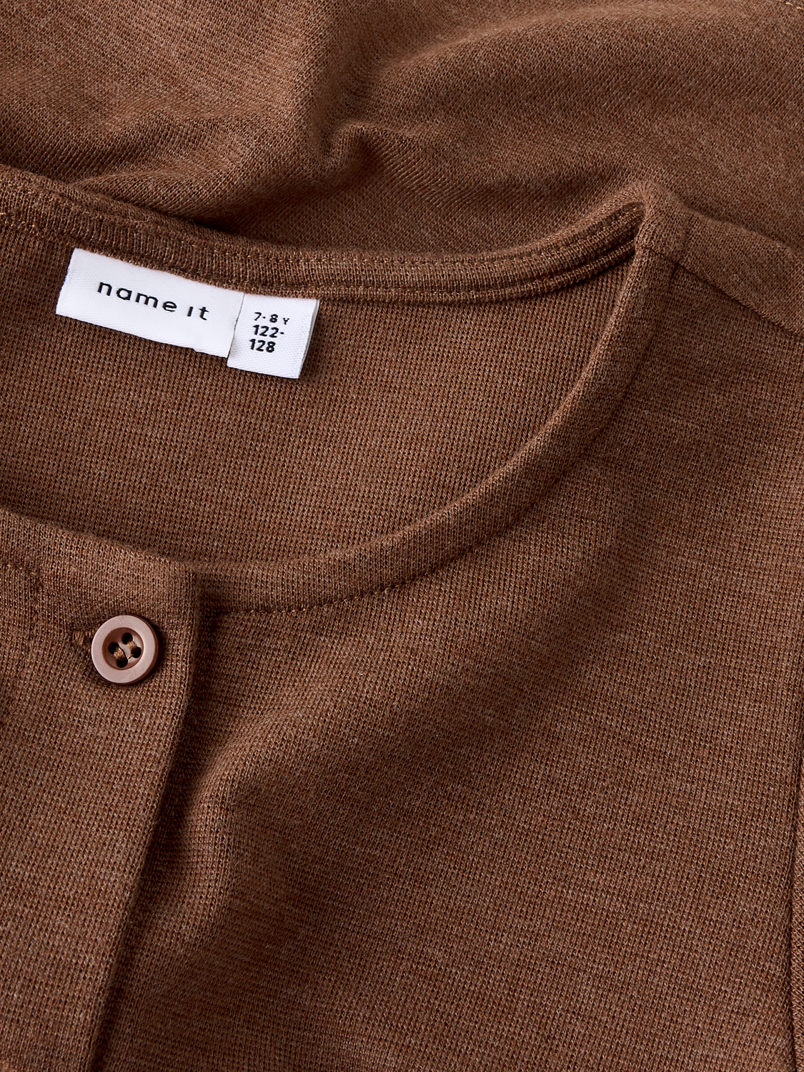 model_shot-front_full